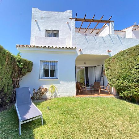 Villa Townhouse W/Sea View & Garden à Estepona Extérieur photo