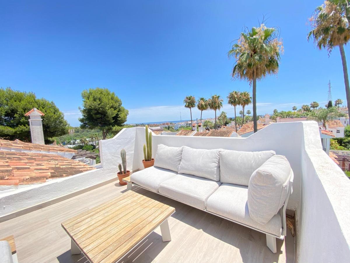 Villa Townhouse W/Sea View & Garden à Estepona Extérieur photo